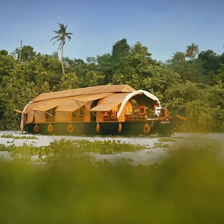 Отель Spice Coast Cruises - Houseboat, A Cgh Earth Experience Alappuzha Экстерьер фото