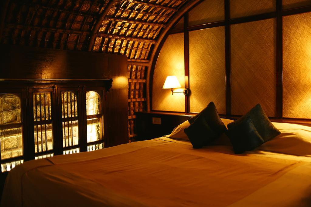 Отель Spice Coast Cruises - Houseboat, A Cgh Earth Experience Alappuzha Экстерьер фото